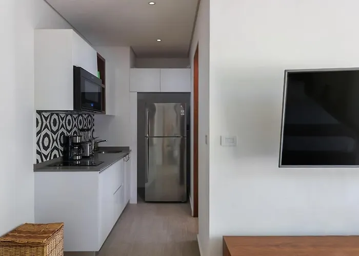Panoramic 1-br Studio,garden, 360º Pool & Gym *