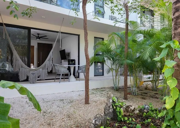 Panoramic 1-br Studio,garden, 360º Pool & Gym
