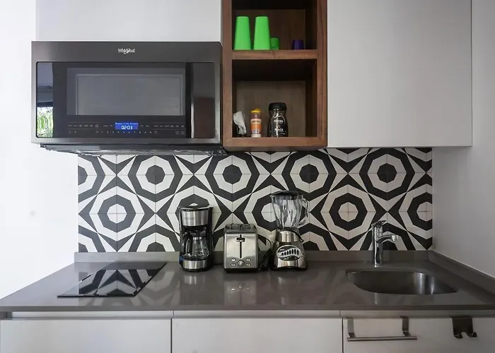 Casa vacanze Panoramic 1-br Studio,garden, 360º Pool & Gym *